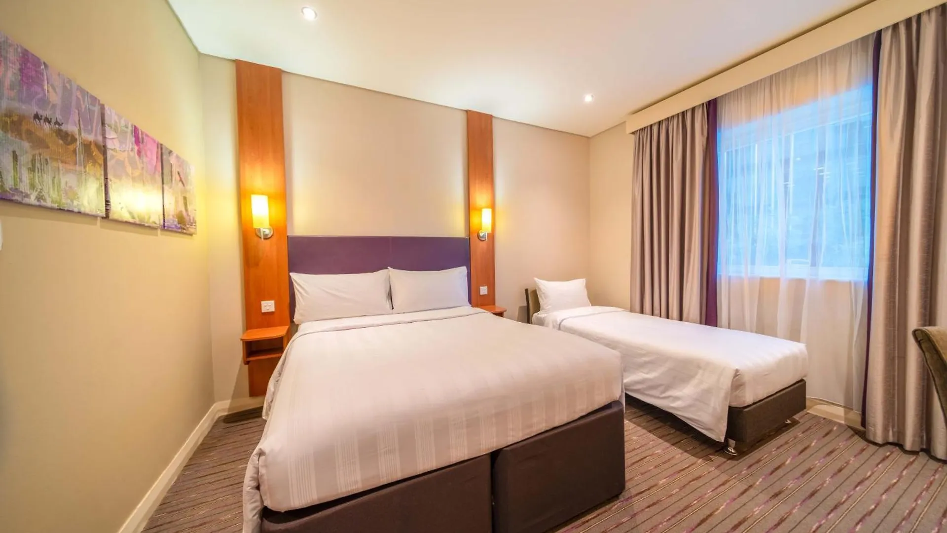 Premier Inn Abu Dhabi Capital Centre 3*,  Emiratos Árabes Unidos