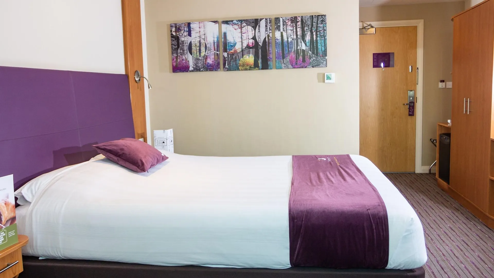 Premier Inn Abu Dhabi Capital Centre Otel