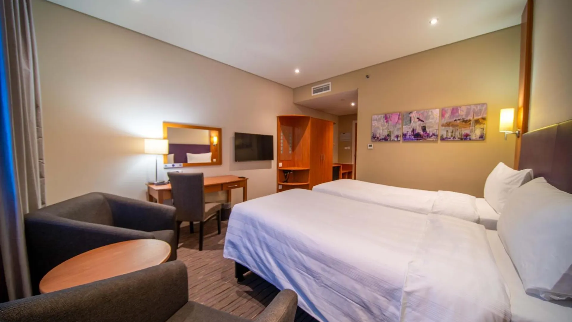 Premier Inn Abu Dhabi Capital Centre Otel