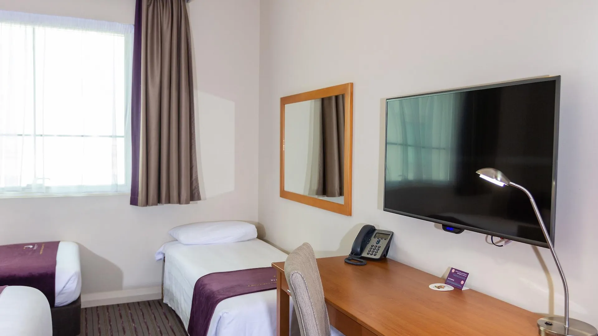 Premier Inn Abu Dhabi Capital Centre 3*,
